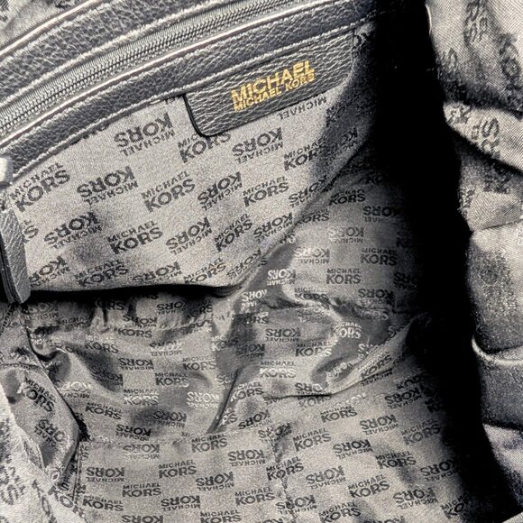 Michael Kors Black Pebbled Leather Hobo Shoulder Bag Sutton Oyster Vitello - Picture 8 of 9